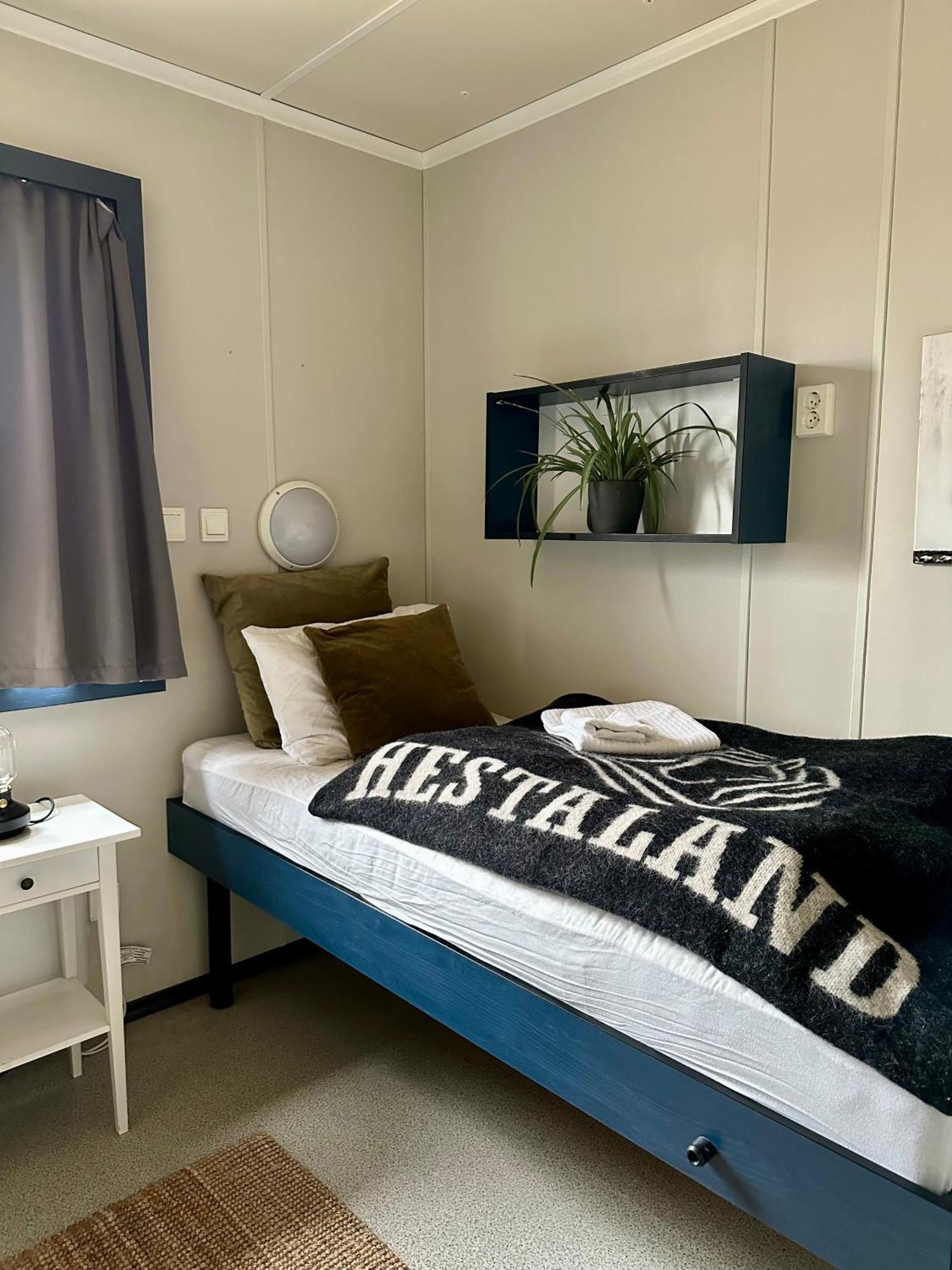 Hestaland Guesthouse Horse Farm Stay Statharhus Экстерьер фото